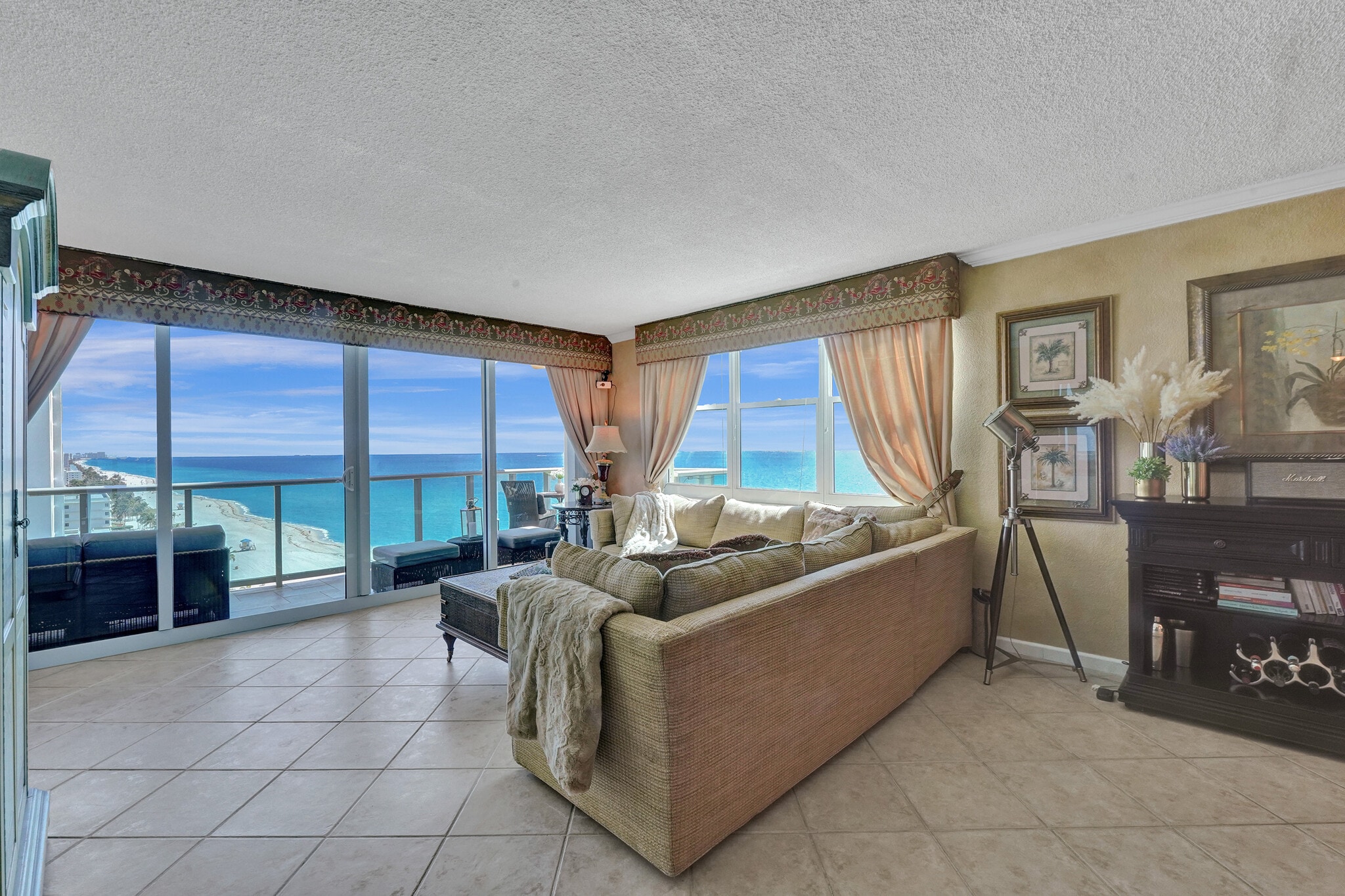 Building Photo - 2501 S Ocean Dr
