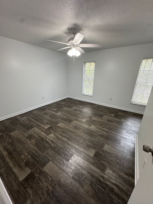 Building Photo - 1726 NE 3rd St