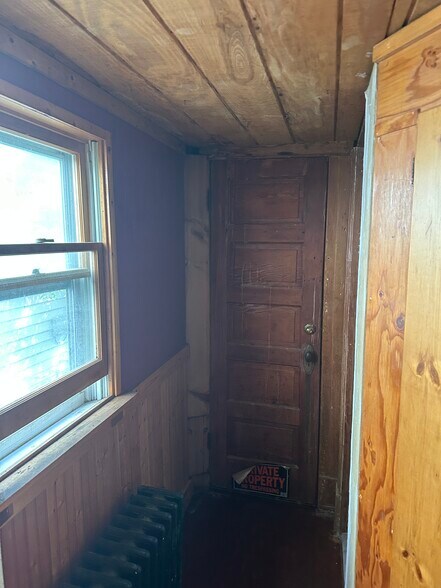 Building Photo - 44 W Van Vechten St