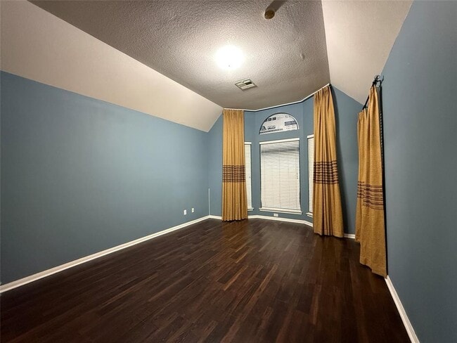 Building Photo - 10204 Dawn Brook Dr