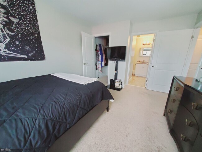 Building Photo - 2 br, 2 bath Condo - 947 Hope St Apt 403