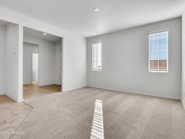 Building Photo - 16456 W Whispering Wind Dr