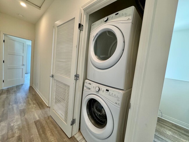 Building Photo - 8343 DUNBARTON - SHORT TERM LEASES AVAILABLE , NEWER*4 BD*3BA*TOWNHOME*PRIVATE YARD*WASHER/DRYER*