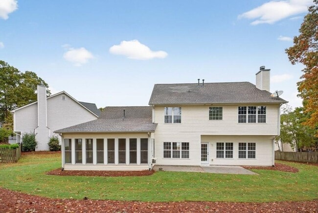 Building Photo - 2467 Bittersweet Cir