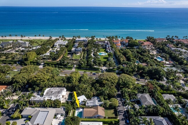 Building Photo - 211 Miraflores Dr