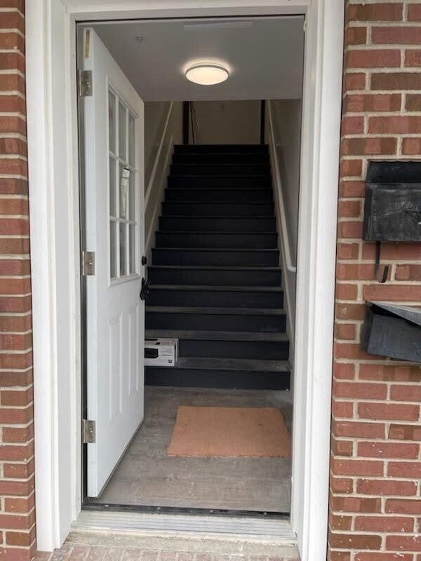 Building Photo - 4822 Kutztown Rd