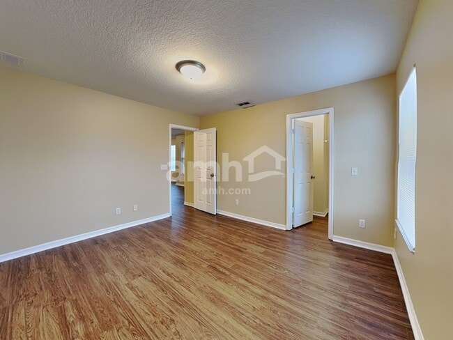 Building Photo - 15260 Perdido Dr