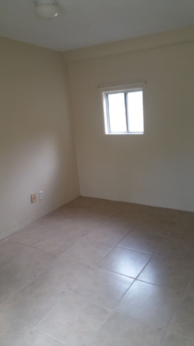 Building Photo - 1002 B NM-76