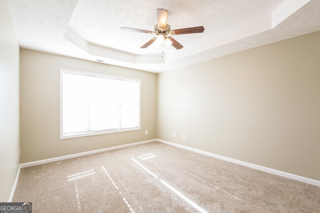 Building Photo - 2022 Santenay Dr S W