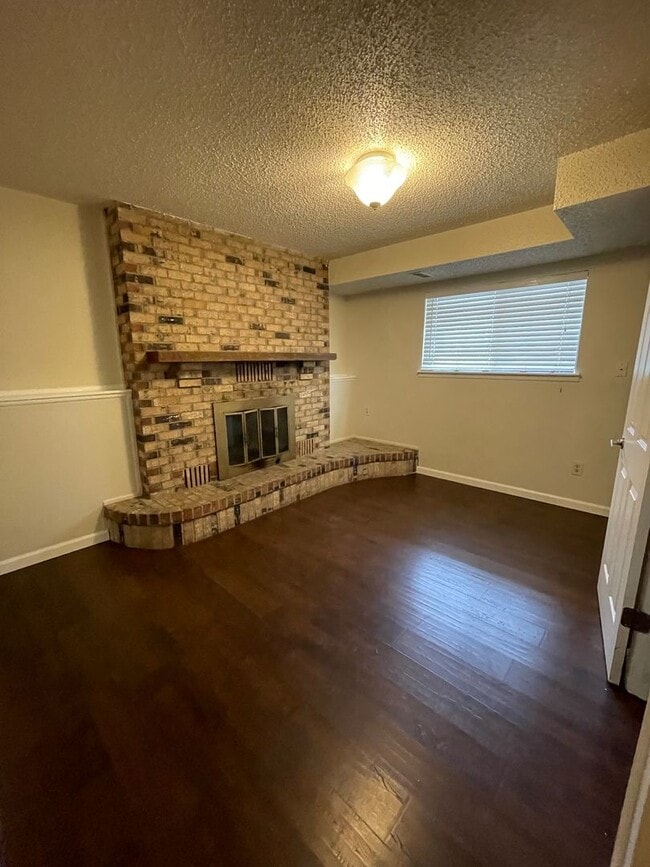 Building Photo - 1235 Apollo Dr