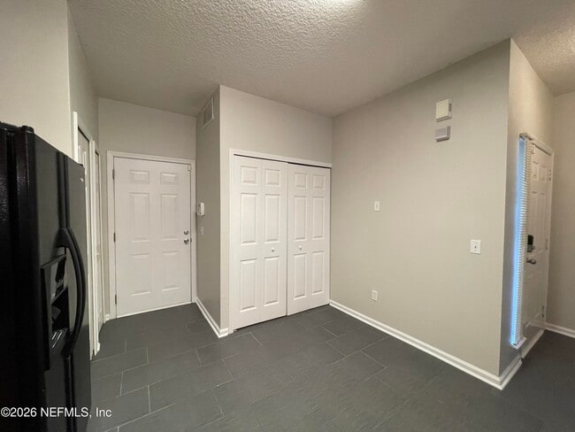 Building Photo - 7931 Melvin Rd