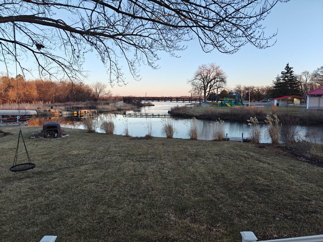 Building Photo - 37 N Channel Dr