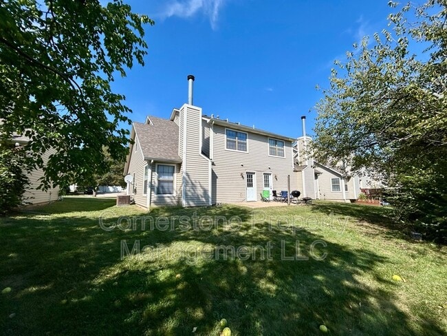 Building Photo - 2519 Crestline Ct