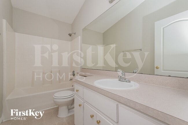 Building Photo - 1044 Lake Shore Ranch Dr