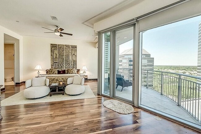 Building Photo - 1600 Post Oak Blvd