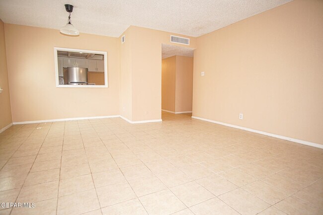 Building Photo - 11608 James Watt Dr