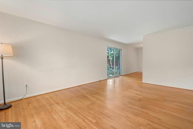 Building Photo - 2623 Depaul Dr