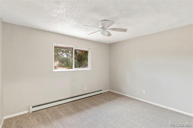 Building Photo - 330 Vehr Dr