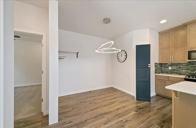 Building Photo - West Boise Bungalow with Modern Upgrades &...