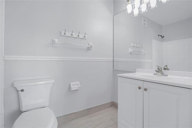 Building Photo - 9968 NW 57th Manor