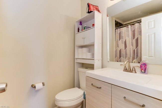 Building Photo - 3808 Sugar Creek Cir