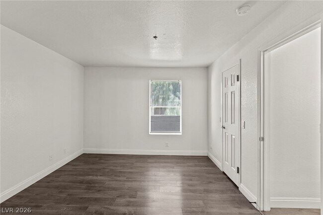 Building Photo - 4200 S Valley View Blvd