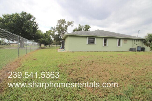 Building Photo - 7464 Pebble Beach Rd