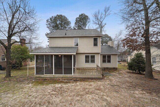Building Photo - 131 Autumn Ridge Dr