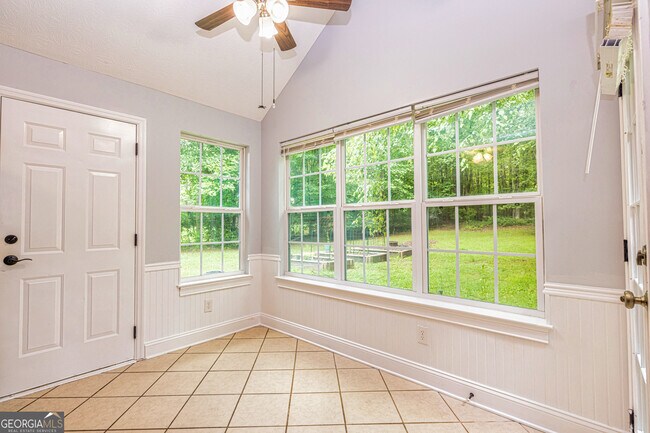 Building Photo - 227 Cranford Mill Dr