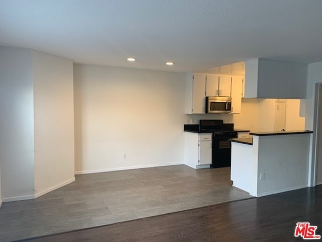 Building Photo - 4353 Coldwater Canyon Ave