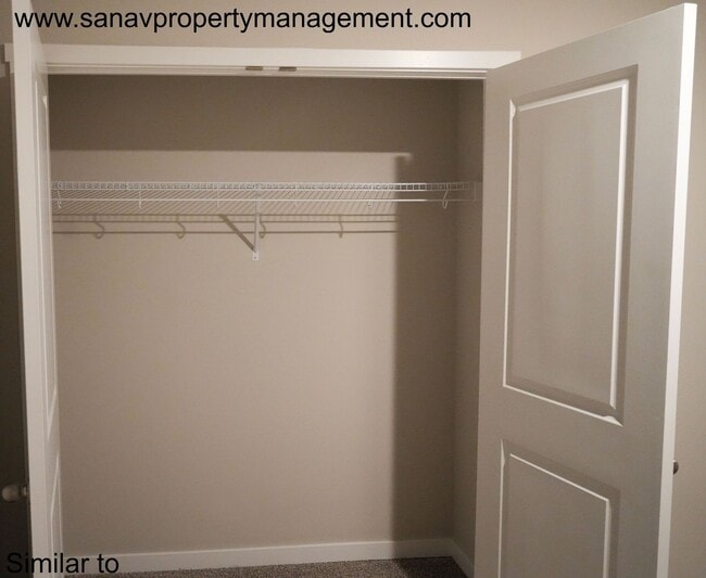 Building Photo - Townhome in Prime Ankeny Location