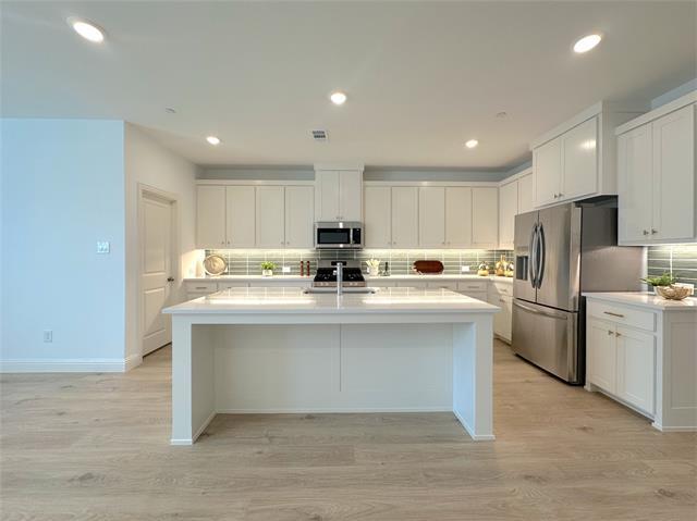 Building Photo - 4782 Lunker St