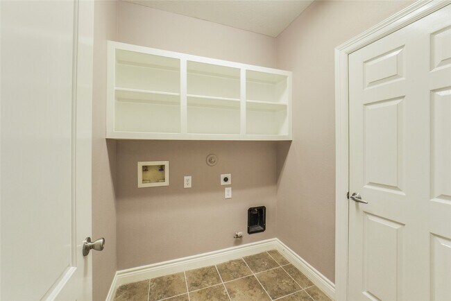 Building Photo - 13715 Cypresswood Crossing Blvd