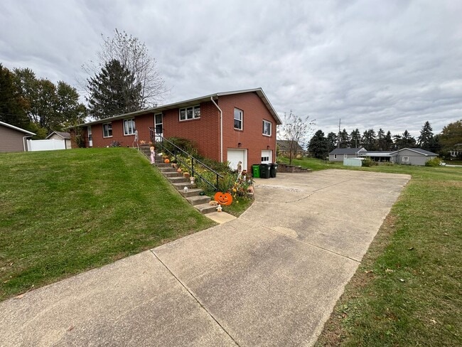 Building Photo - 3 Bed in Wooster