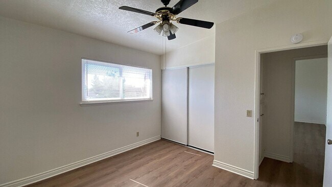 Building Photo - Very Spacious West Lancaster Home