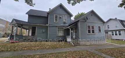 Building Photo - 3009 Indiana Ave