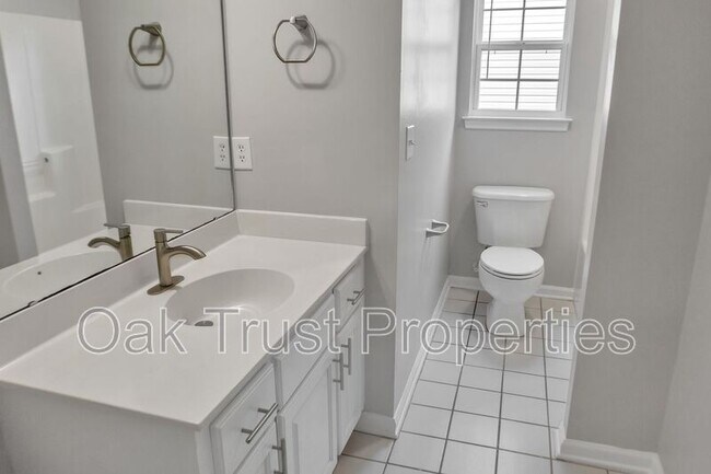 Building Photo - 9605 Crosscut Dr