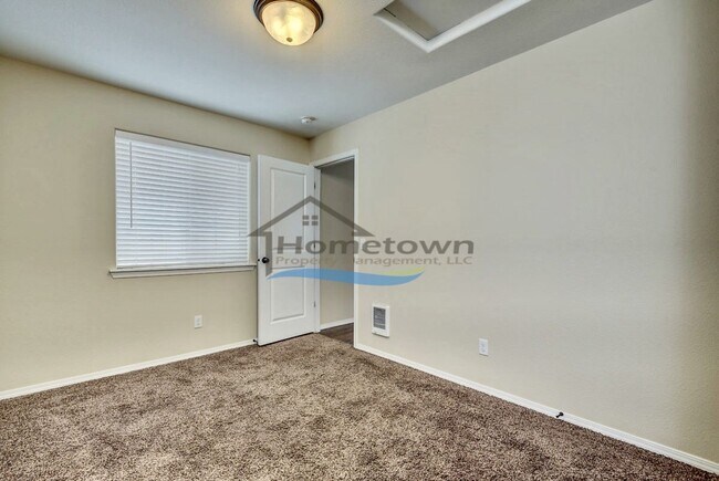 Building Photo - 2852 N Julie Ann Ct