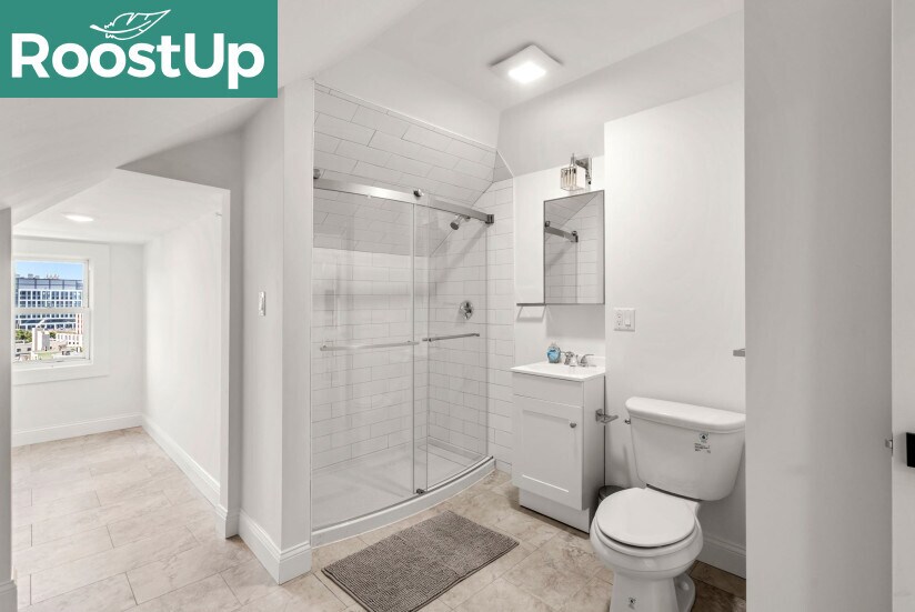 Building Photo - RoostUp Furnished Private Bedroom with Pri...