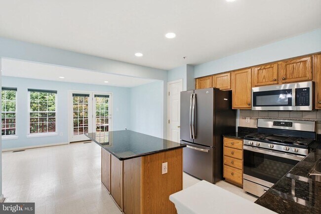 Building Photo - 4603 Weston Pl