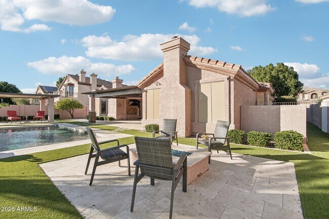 Building Photo - 6991 W Firebird Dr