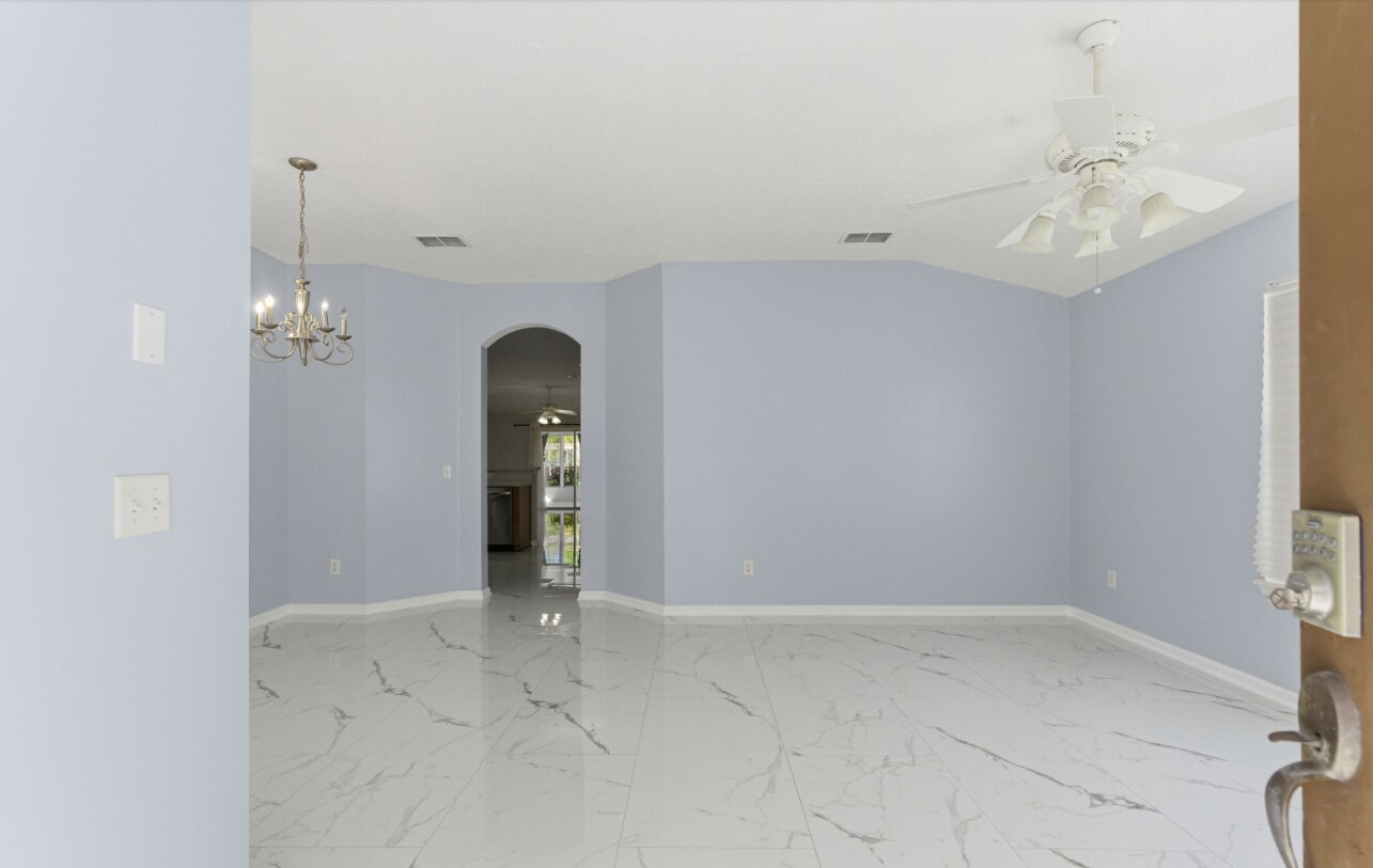 Building Photo - 14626 Falling Waters Dr