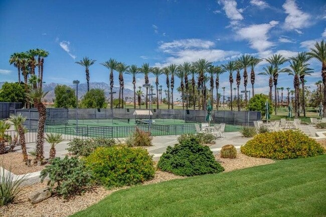 Building Photo - 127 Villa Ct