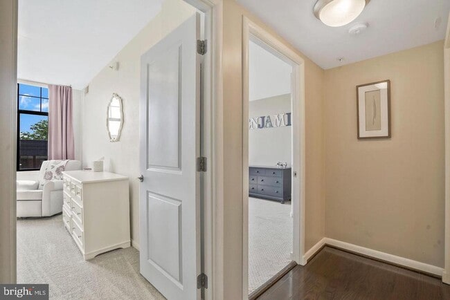 Building Photo - 1021 N Garfield St