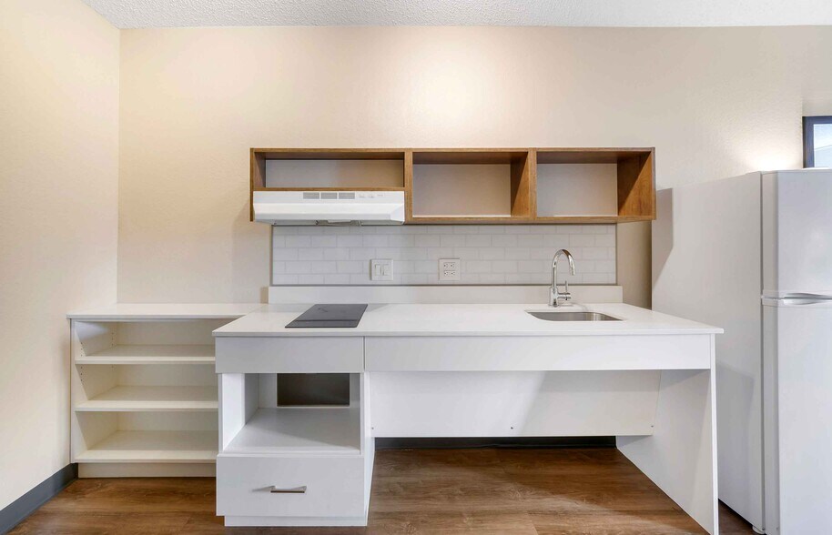 Building Photo - Furnished Studio-Fort Lauderdale - Deerfield Beach