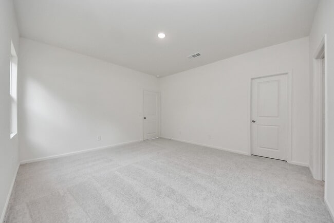 Building Photo - 31035 Gayle Prairie Oaks St