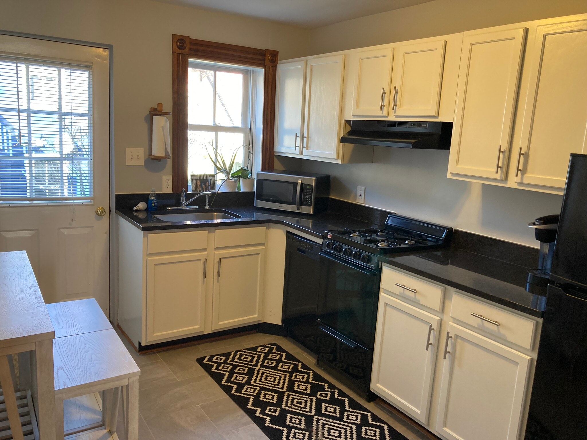Kitchen - 50 Cornhill St
