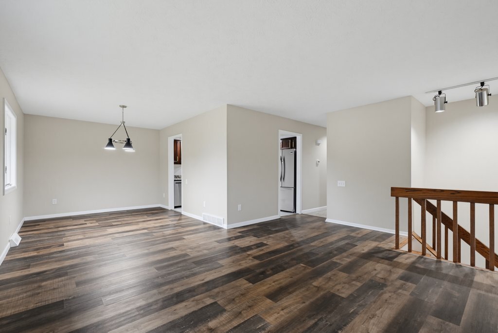 Building Photo - 5460 Echodell Ave NW