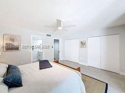 Building Photo - 350 Grapetree Dr