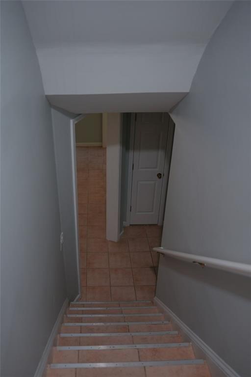 Building Photo - 385 Sweet Ivy Ln